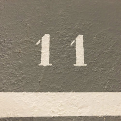 Pochoir chiffre 2 en pvc