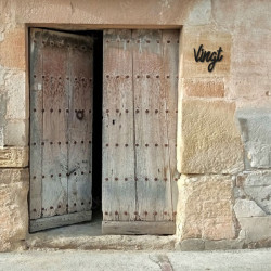 Numéro découpé au laser : VINGT