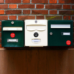 Etiquette autocollante STOP PUB noir